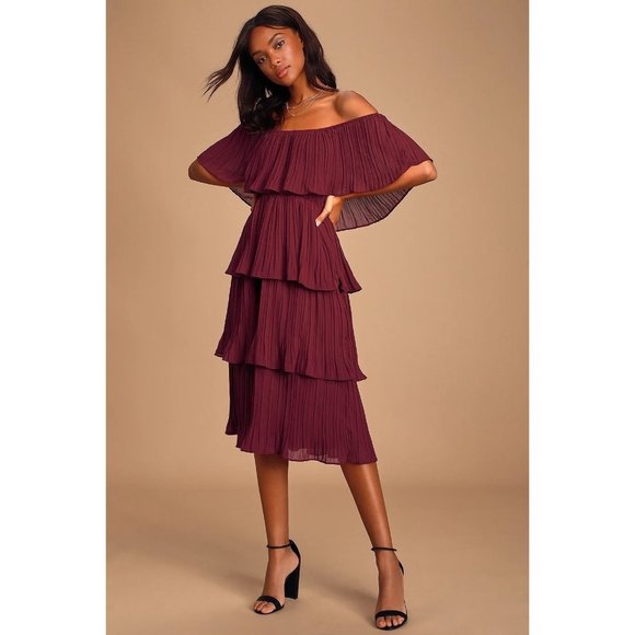 Lulus Dresses & Skirts - LULU'S Off The Shoulder 4 Tier Midi Dress sz. Large